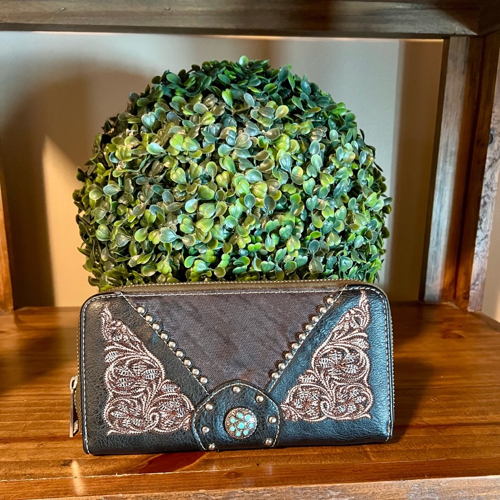 Western Black and Brown camo Women's Wallet